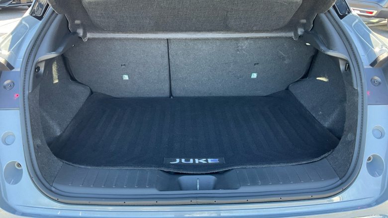 Nissan Juke 1.0 DiG-T 114 Tekna 5dr DCT Petrol Hatchback